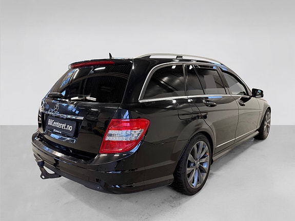 Mercedes-Benz C200 4 of 30
