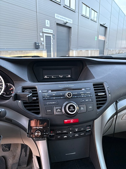 Honda Accord 9 of 12