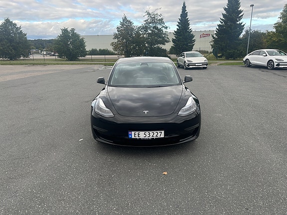 Tesla Model 3 2 of 20