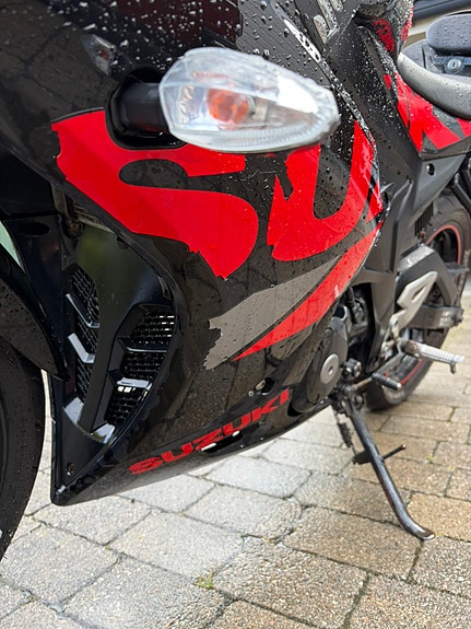 Suzuki GSX-R 125 10 of 13