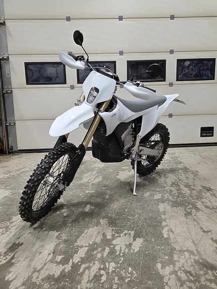Stark Varg EX 80 HK