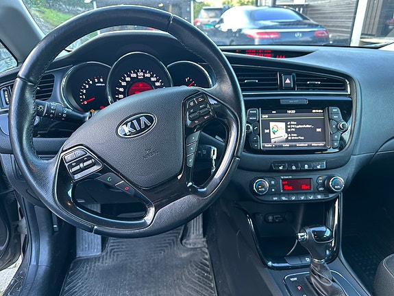 Kia Ceed 3 of 11
