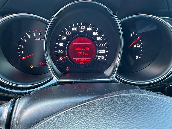 Kia Ceed 2 of 11