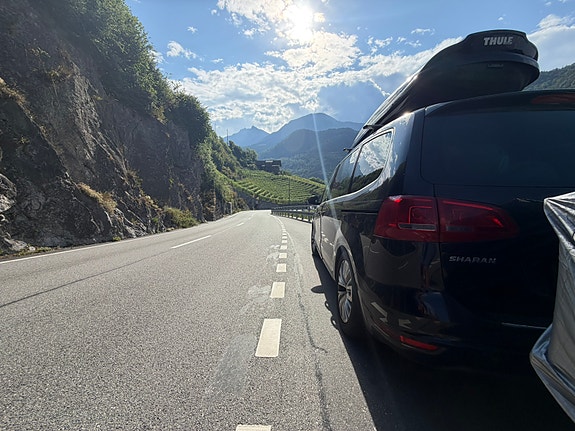 Volkswagen Sharan 2 of 16