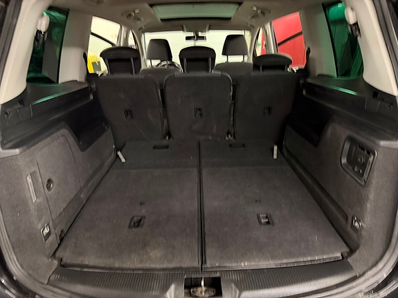 Volkswagen Sharan 8 of 16