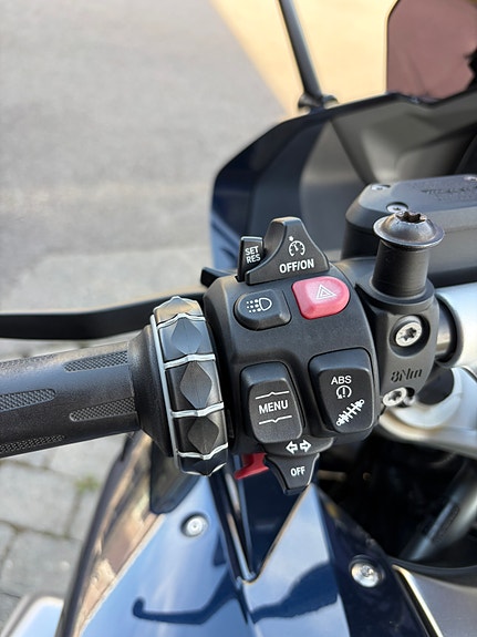 BMW R 1250 RS inkl. fullt veskesett og GPS 8 of 13