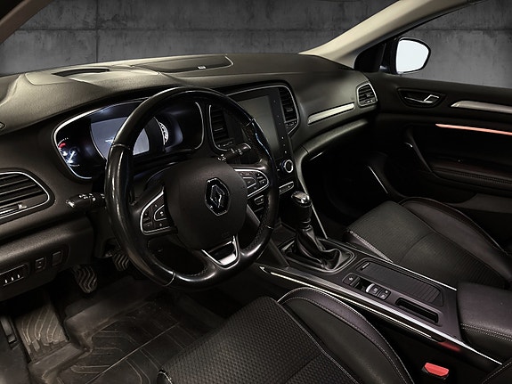 Renault Megane 11 of 16