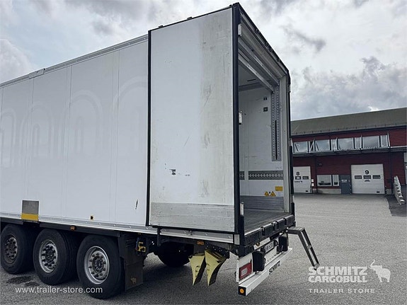 Schmitz Cargobull Reefer Multitemp 6 of 14