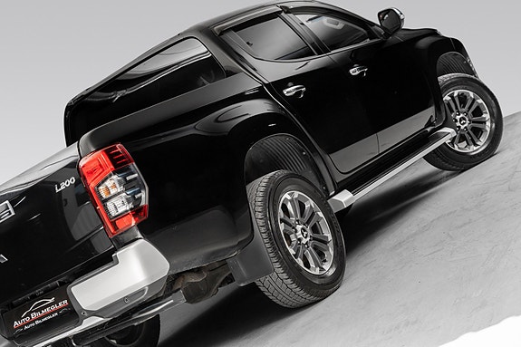 Mitsubishi L200 4 of 30