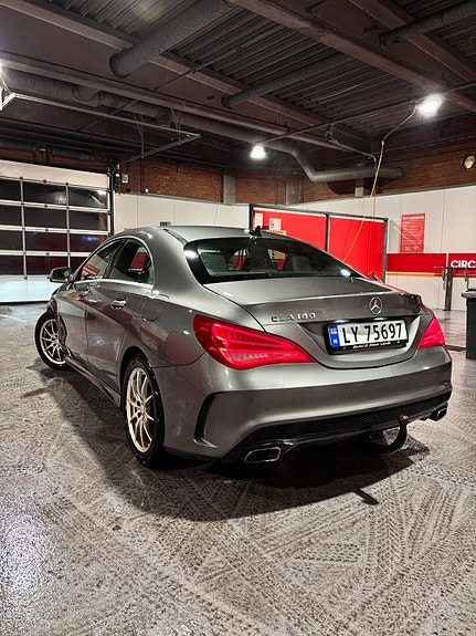 Mercedes-Benz CLA180 4 of 16