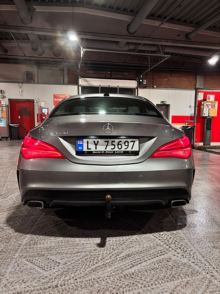 Mercedes-Benz CLA180 5 of 16