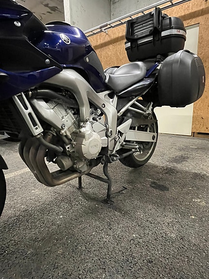 Yamaha FZ6-S Fazer 6 of 18