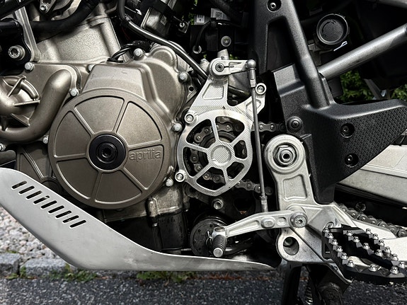 Aprilia Tuareg 660 8 of 8