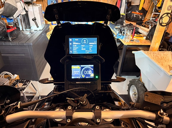 Aprilia Tuareg 660 6 of 8