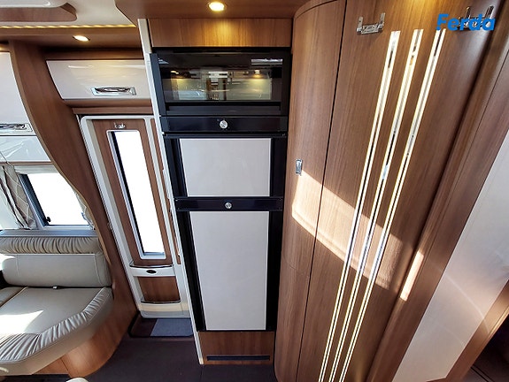 Carthago E-line I 51 QB DA Mercedes 8 of 17