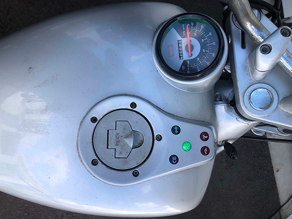 Aprilia Classic 125 4 of 12