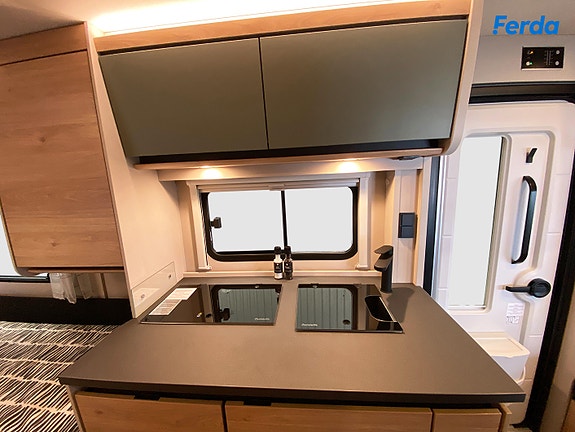 Dethleffs Camper 460 EL 6 of 17