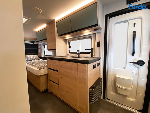 Dethleffs Camper 460 EL 8 of 17
