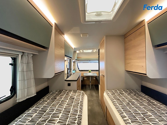 Dethleffs Camper 460 EL 10 of 17