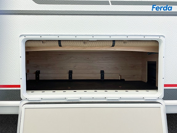 Dethleffs Camper 460 EL 14 of 17