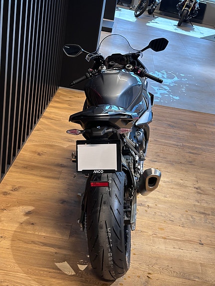 BMW S 1000 RR - Kampanje! Spar 15 000 kr 5 of 10