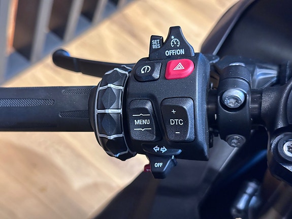BMW S 1000 RR - Kampanje! Spar 15 000 kr 10 of 10