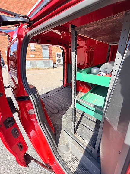 Ford Transit Courier 12 of 29