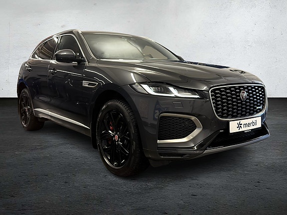 Jaguar F-PACE 3 of 30