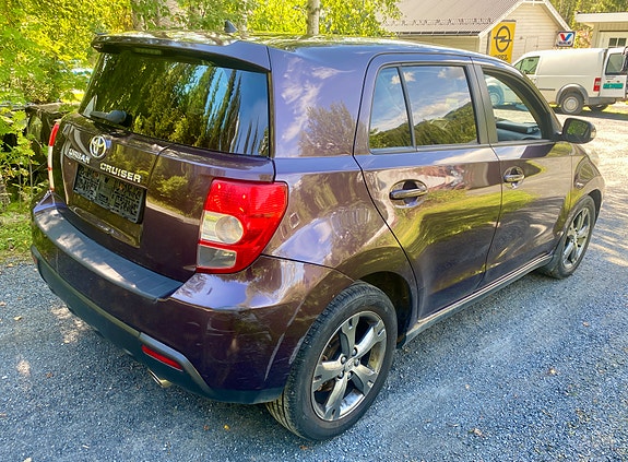 Toyota Urban Cruiser 8 of 18