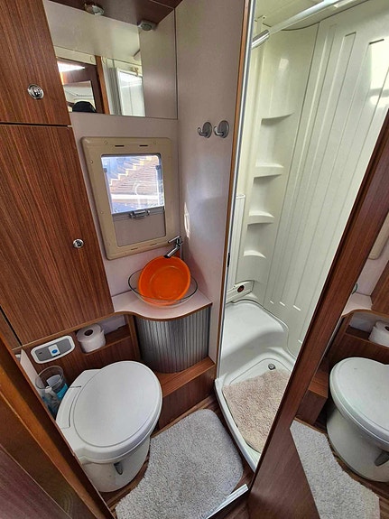 Adria Coral S 670 SL 7 of 21