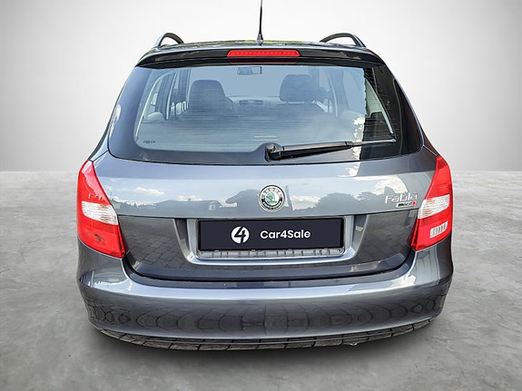 Skoda Fabia 5 of 22