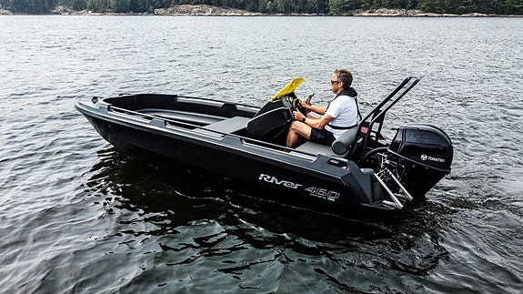 VI RYDDER ! GJØR ET KUPP RIVER 460 XR SORT MED SUZUKI 40 HK 24 of 30