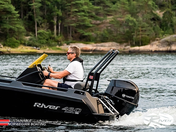 VI RYDDER ! GJØR ET KUPP RIVER 460 XR SORT MED SUZUKI 40 HK 18 of 30