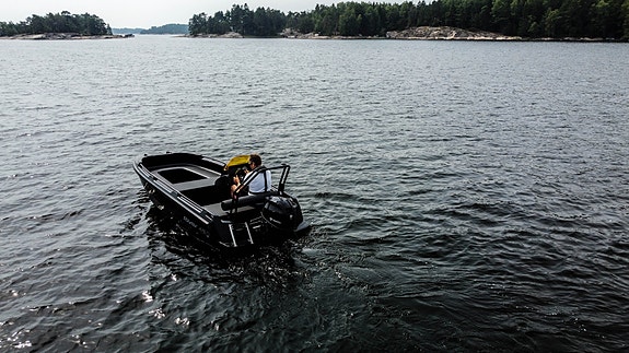 VI RYDDER ! GJØR ET KUPP RIVER 460 XR SORT MED SUZUKI 40 HK 27 of 30