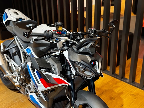 BMW M 1000 R - Kampanje! Spar 15 000 kr 5 of 9