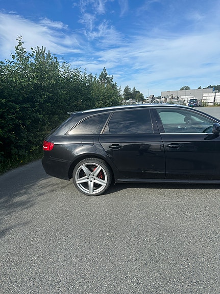 Audi A4 4 of 11