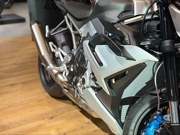 BMW M 1000 R - Kampanje! Spar 15 000 kr 12 of 17