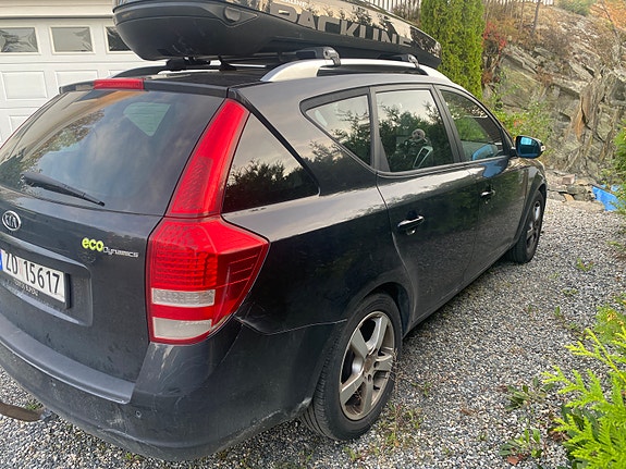 Kia Ceed 3 of 9