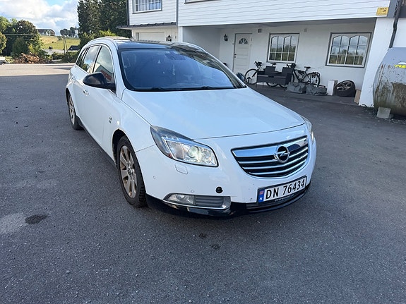 Opel Insignia 2 of 10