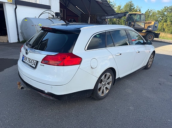 Opel Insignia 3 of 10