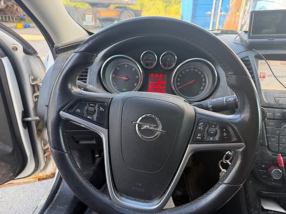 Opel Insignia 10 of 10