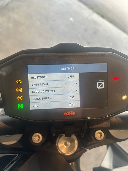 KTM 1290 Super Duke R 10 of 19