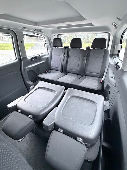 Mercedes-Benz Vito 111 13 of 24