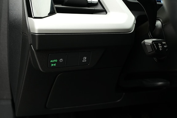 Audi e-tron 25 of 30