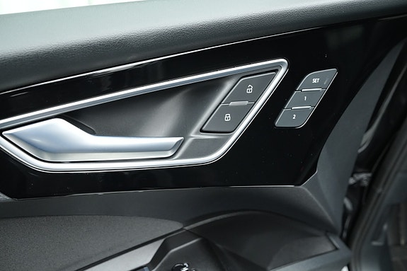 Audi e-tron 21 of 30