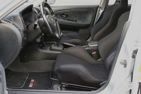Mitsubishi Lancer 20 of 30