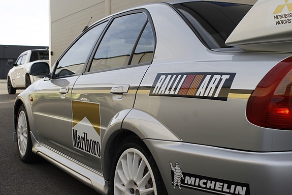 Mitsubishi Lancer 9 of 30