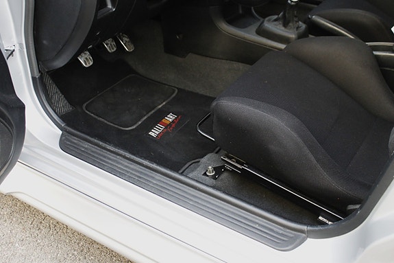 Mitsubishi Lancer 19 of 30