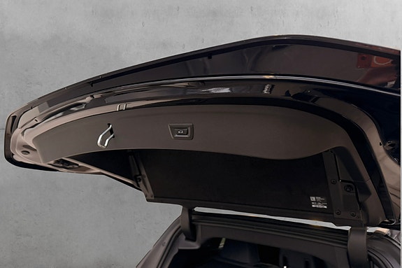 BMW iX 21 of 30