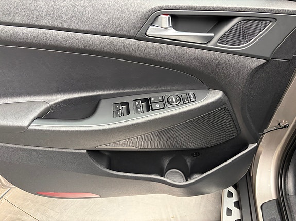 Hyundai Tucson 10 of 30